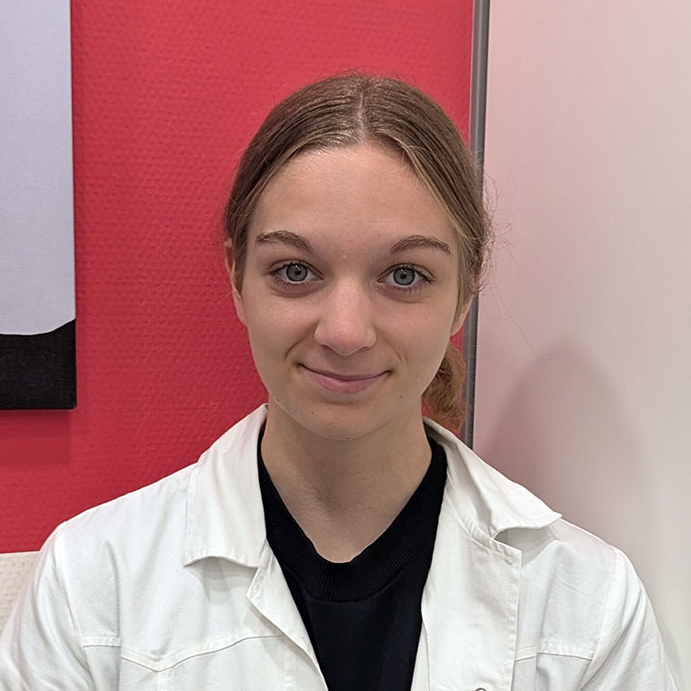 pia Elke Aug, Wittelsbacher Apotheke